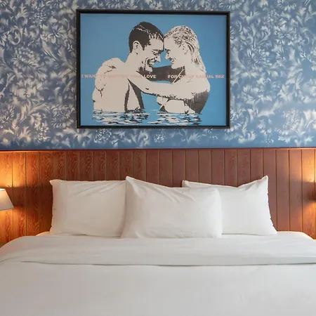 Hotel Walled Off Paris