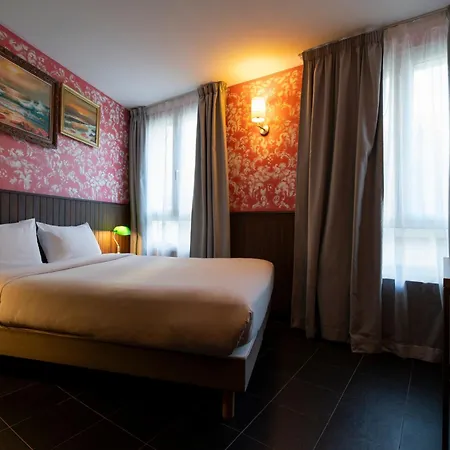 Hotel Walled Off *