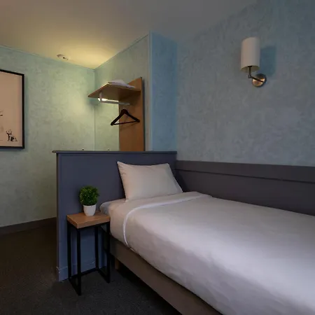 Hotel Walled Off