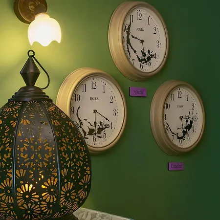 Szálloda Walled Off *