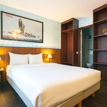 Hotel Walled Off Paris