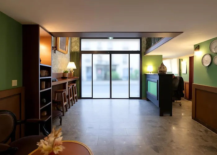 Walled Off Hotel Paris