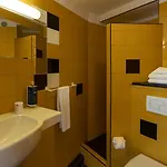 Hotel Walled Off Paris