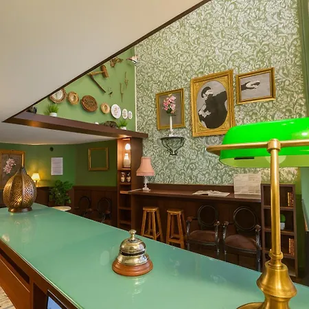Hotel Walled Off
